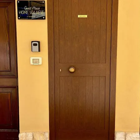 Home Via Neve-Historical Centre-2
